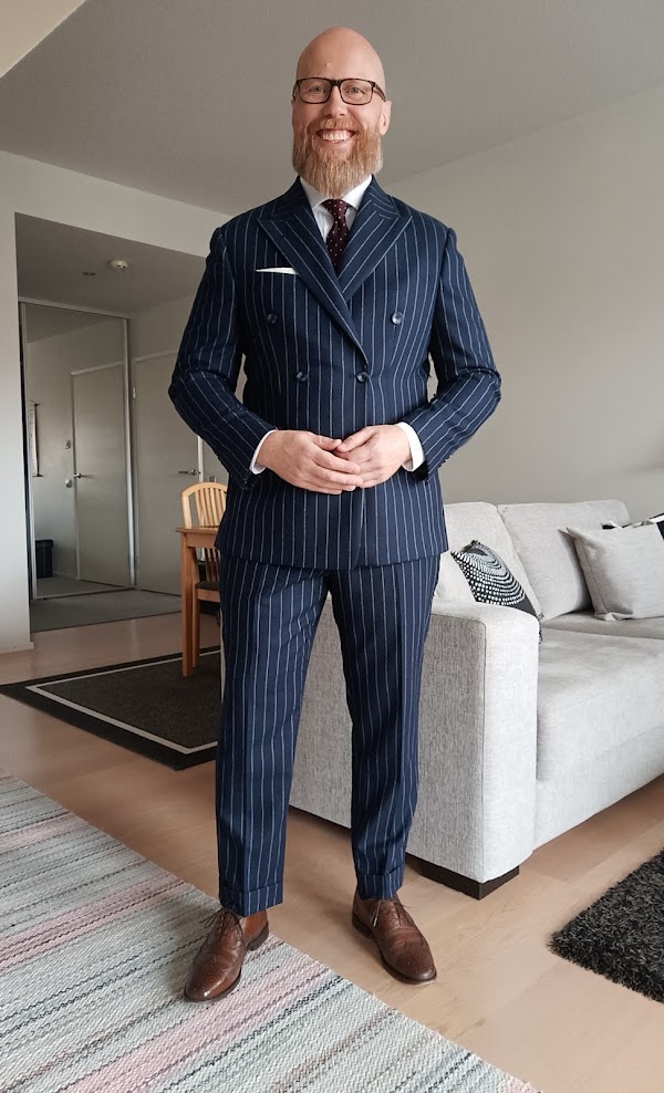 customer august tailor